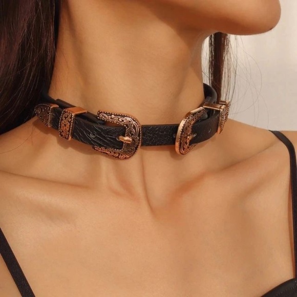 Cowgirl Buckle Black Faux Leather Choker Necklace Western Festival Jewelry - Picture 7 of 7